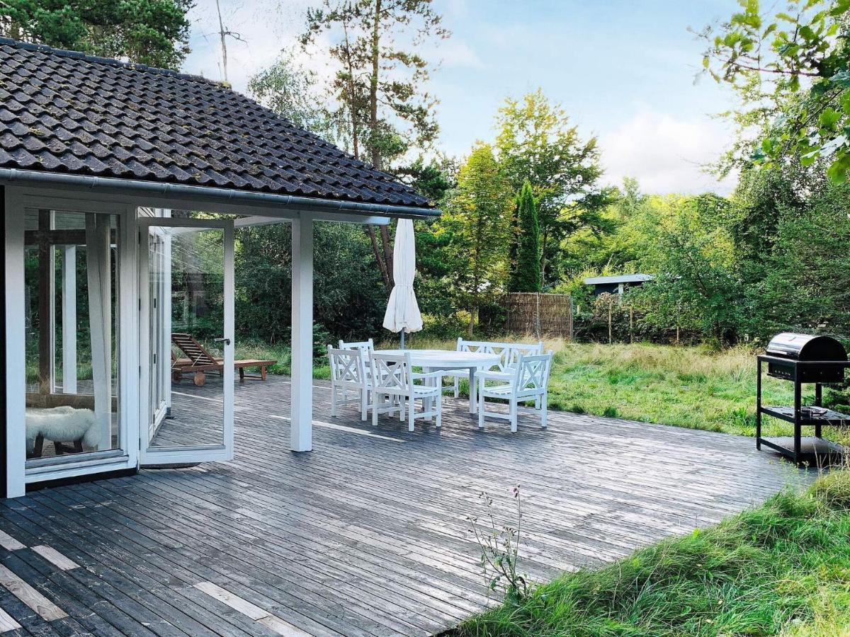 8 Person Holiday Home In Gedser Bagian luar foto